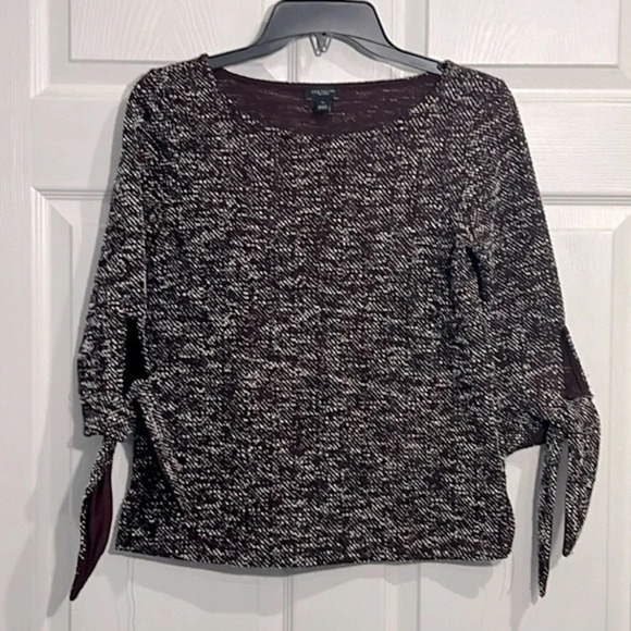 Ann Taylor Factory Burgundy, black and white speckled top. Size XS - Picture 1 of 6